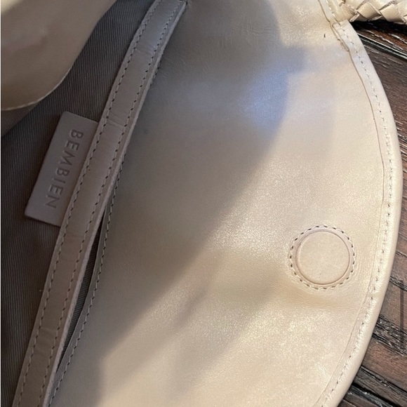 Bembien Emilia round tote - Picture 12 of 16